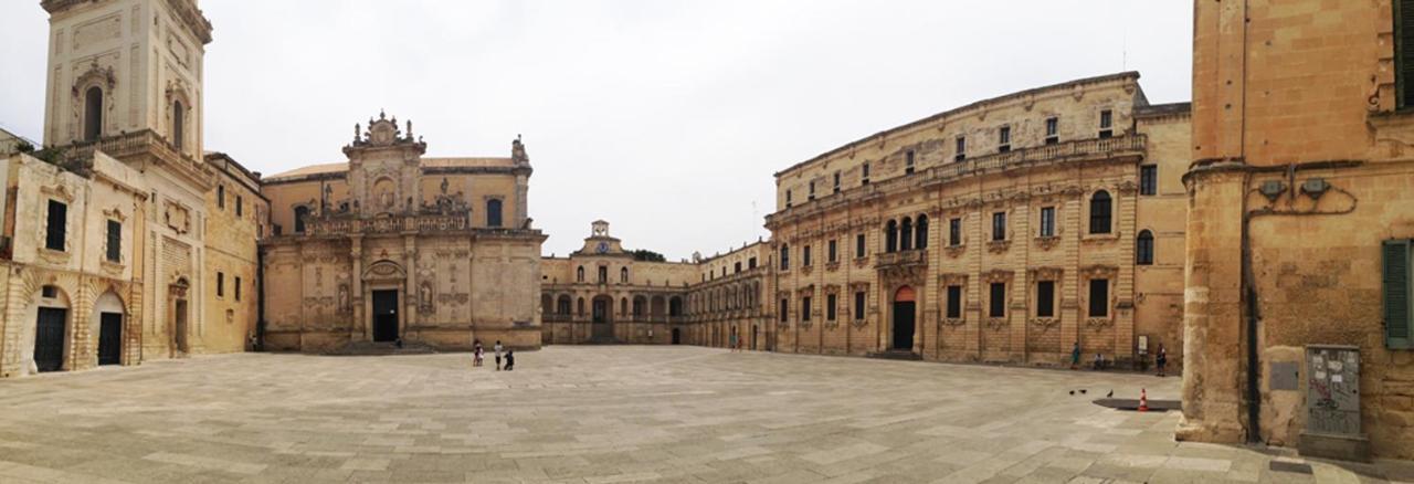 Ferrante D'Aragona Rooms Lecce Exterior foto